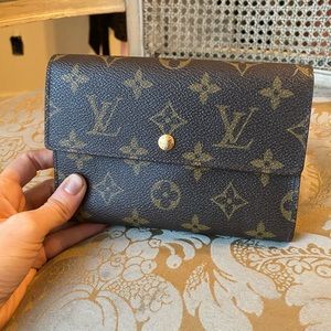 LOUIS VUITTON ETUI TRIFOLD WALLET